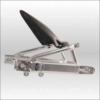 �A���~���t�����g�t�H�[�N